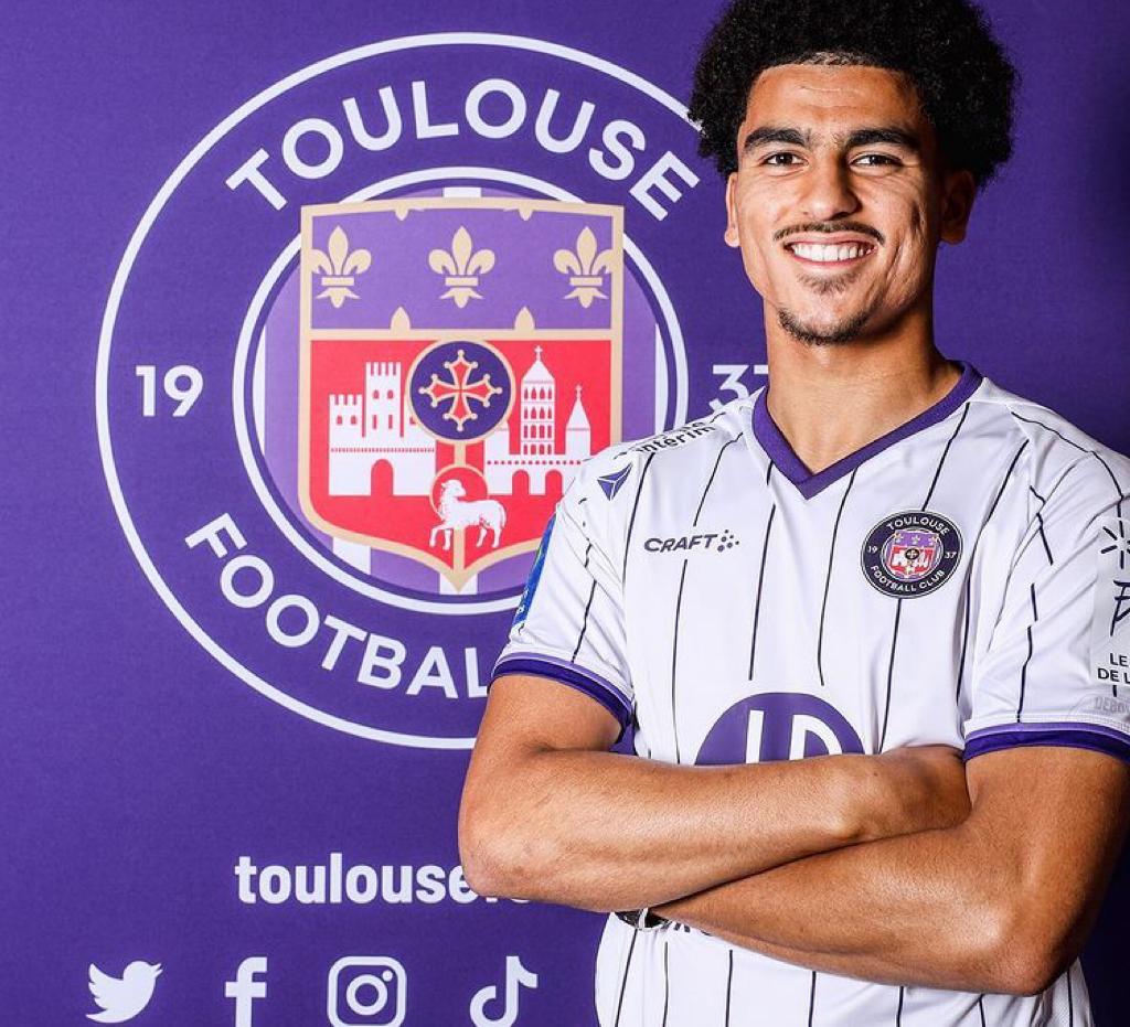 بعد التعاقد مع أبو خلال…تولوز يرغب في التعاقد مع نجم المنتخب المغربي