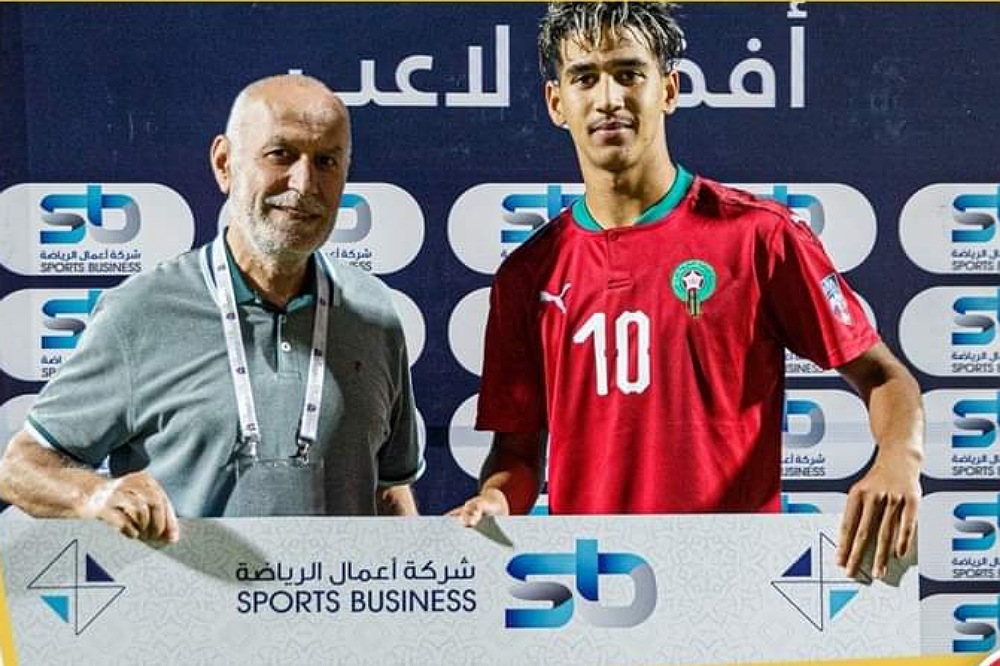 محمد دريد يتوج أفضل لاعب في مباراة السودان