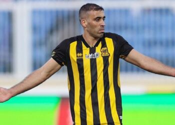 إيقاف عبدالرزاق حمدالله لمدة 4 أشهر..