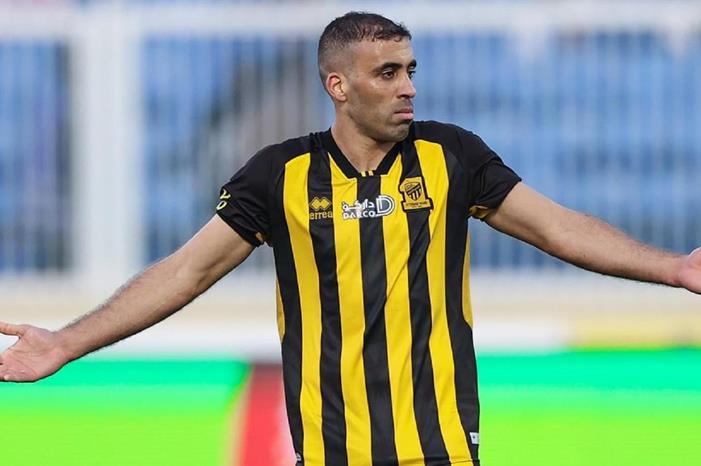 إيقاف عبدالرزاق حمدالله لمدة 4 أشهر..
