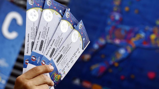 دليل مشجعي كأس العالم لاتباع القواعد في قطر