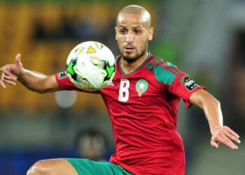 فيفا يتغنى بكريم الأحمدي معتبرة إياه “لاعب تكتيكي وبروح قيادية”