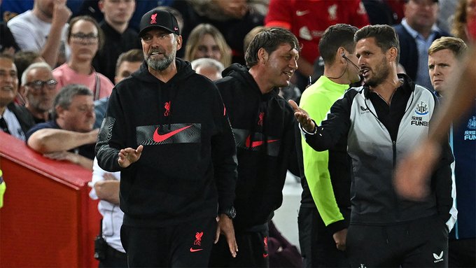 الاتحاد الإنجليزي ينظر في أحداث مباراة ليفربول ونيوكاسل
