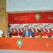فوزي لقجع يستقبل المنتخب المغربي داخل القاعة