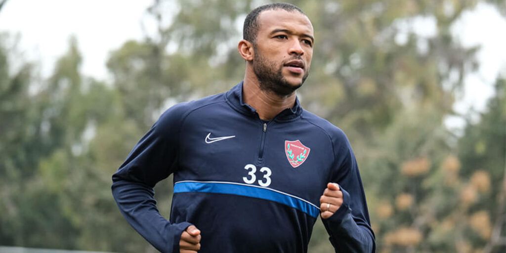 أيوب الكعبي يقود فريقه هاتاي سبور لمؤخرة ترتيب الدوري التركي