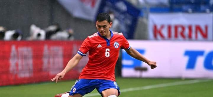 لاعب مغربي ضمن منتخب الشيلي لمواجهة أسود الأطلس