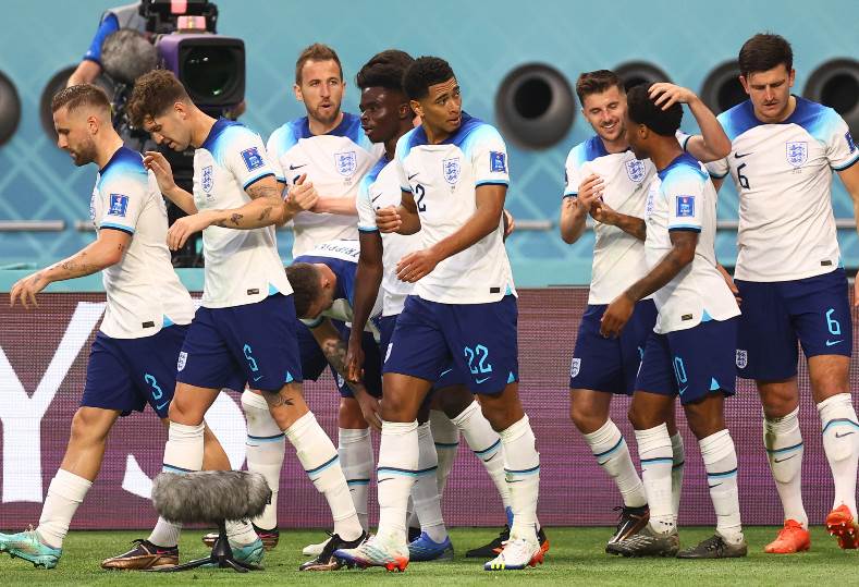 إنجلترا يقسو على إيران بسداسية في أولى مباريات المجموعة الثانية بكأس العالم