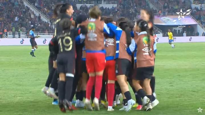 سيدات الجيش الملكي يسحقن ماميلودي صن داونز ويتوجن بدوري أبطال إفريقيا ويدخلن التاريخ من أوسع الأبواب