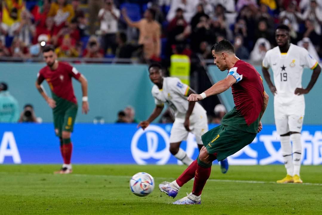 رونالدو يقود البرتغال لتجاوز غانا بصعوبة بثلاثية