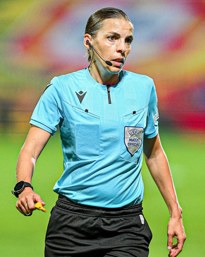 الحكمة الفرنسية ستيفاني فرابارت تدير مباراة ريال مدريد وسلتيك