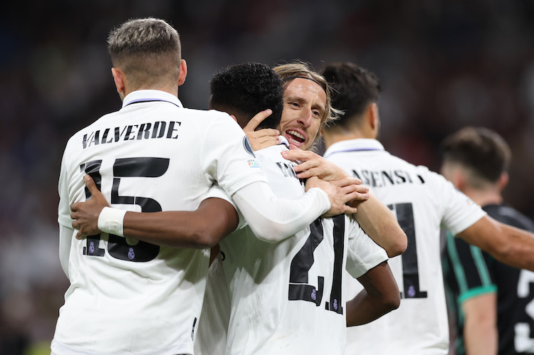 ريال مدريد يتطلع إلى اللقب الخامس والأهلي يطارد حلم التتويج الأول في “الموندياليتو”