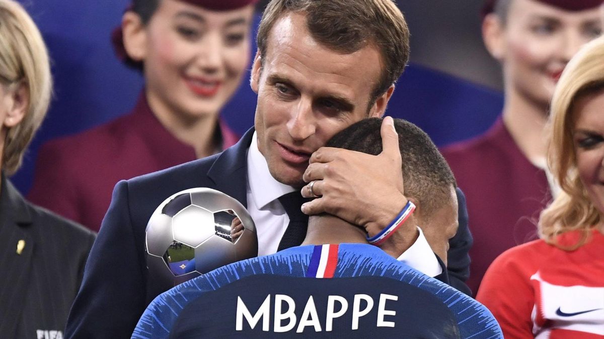 إيمانويل ماكرون سيحضر نصف النهائي بين المغرب و فرنسا!