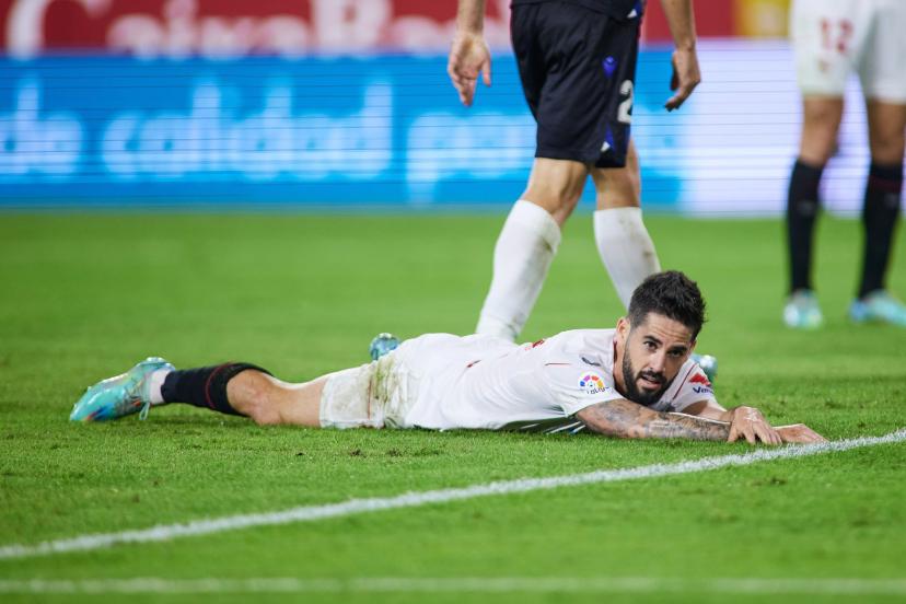 إيسكو يفسخ عقده مع إشبيلية بالتراضي
