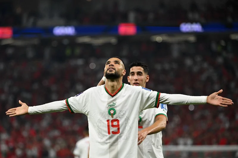 النصيري يسجل هدفين ويقود إشبيلية للفوز على التشي