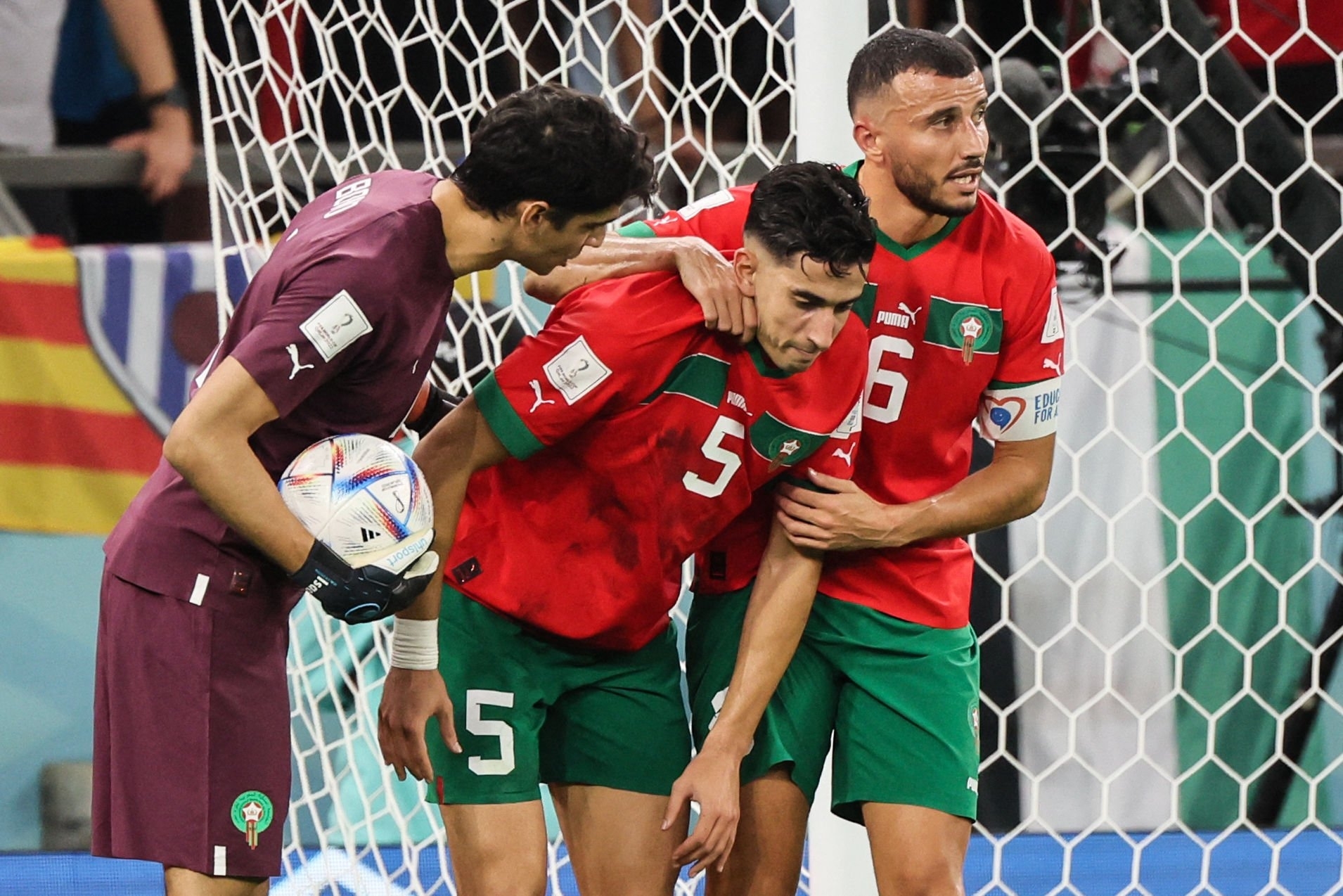 شكوك حول مشاركة أكرد وسايس ومزراوى مع أسود الأطلس دون دفاعه أمام البرتغال