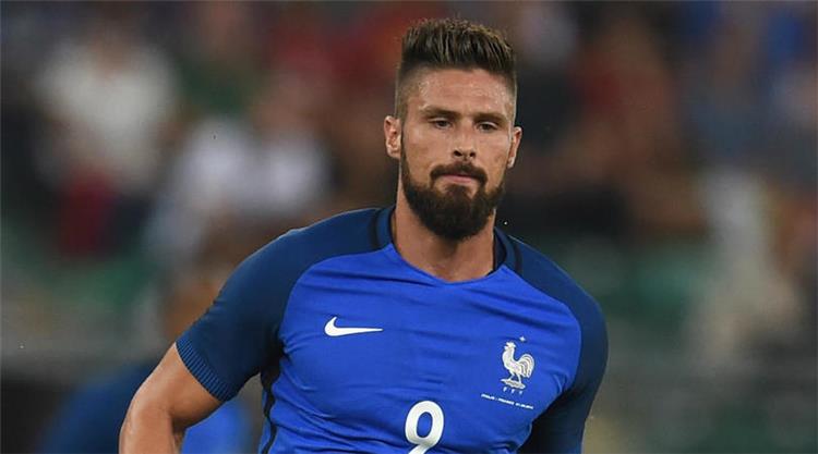 أوليفييه جيرو يصبح الهداف التاريخي لمنتخب فرنسا