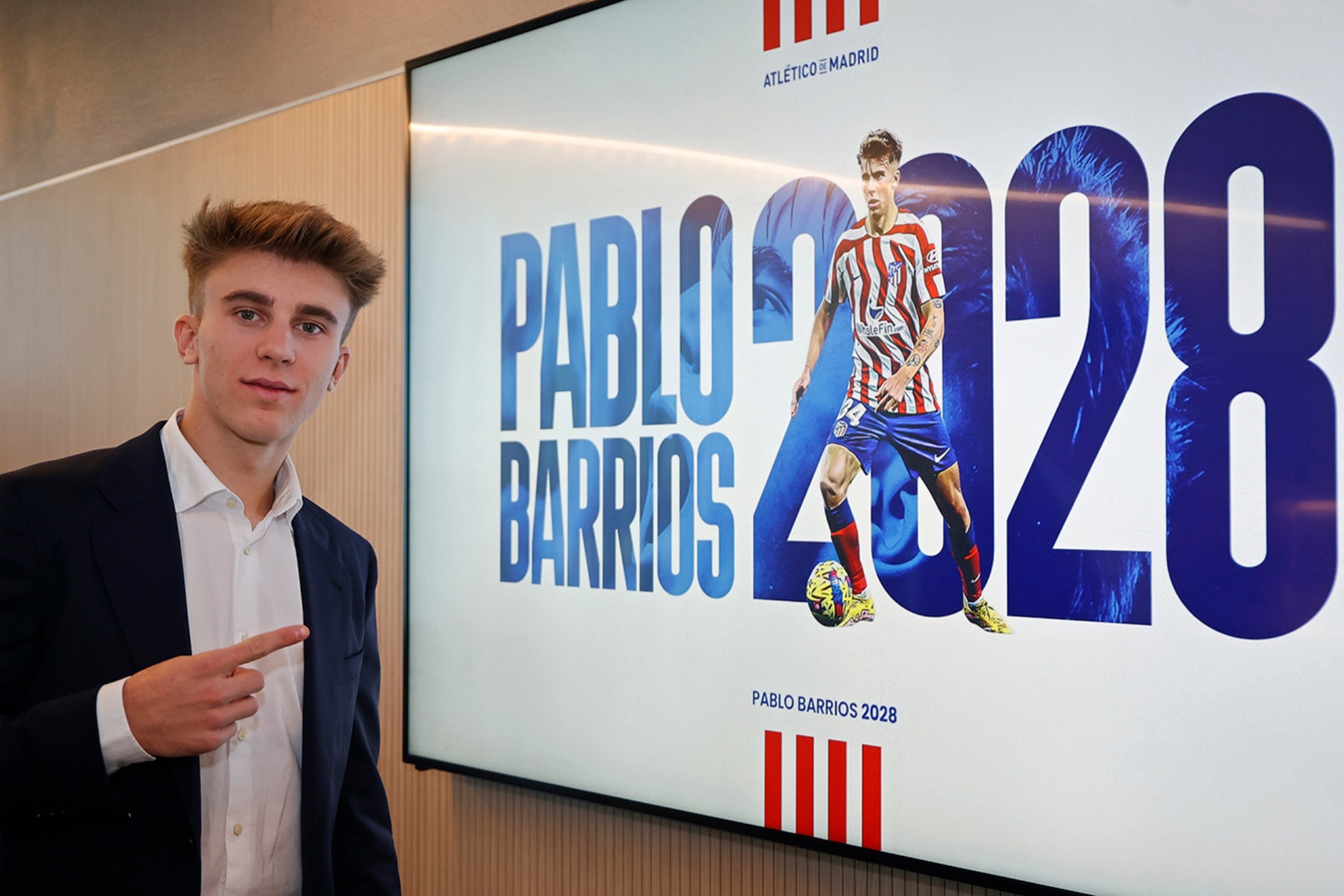 أتلتيكو مدريد يجدد عقد باريوس حتى 2028