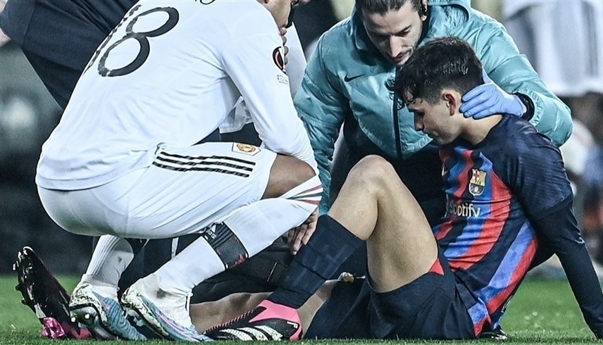 بيدري يغيب 30 يوماً عن الملاعب