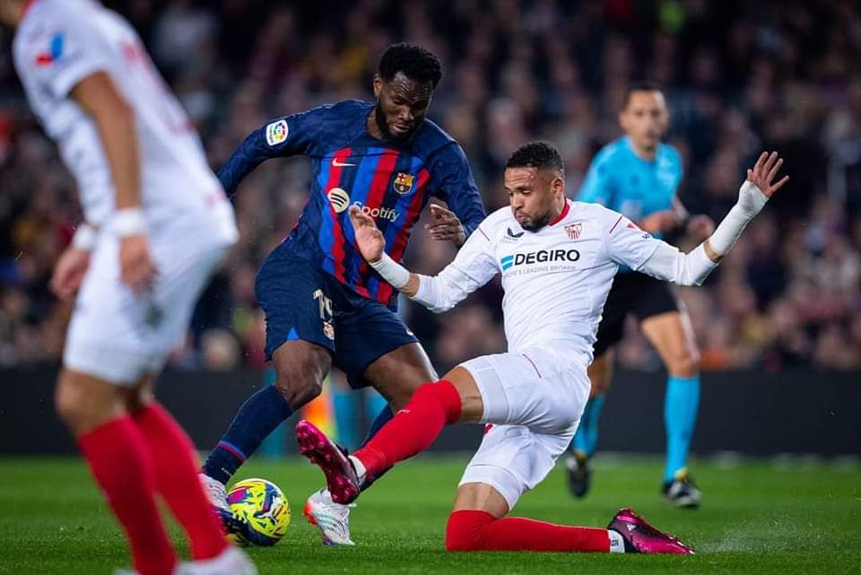 رغم أدائهما المذهل.. بونو والنصيري ينهزمان أمام برشلونة بثلاثية نظيفة