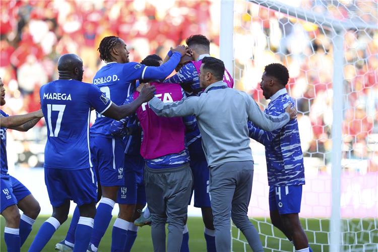 الهلال السعودي يفوز على الوداد بضربات الجزاء ويتأهل لملاقاة فلامينغو البرازيلي في ربع نهائي كأس العالم للأندية