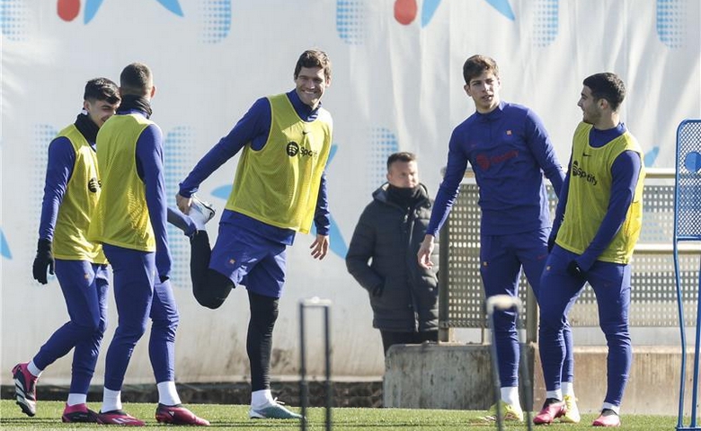 نجم مغربي يظهر في تدريبات برشلونة الإسباني