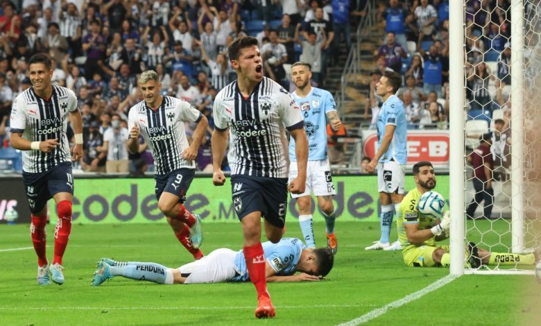 مونتيري يتصدر الدوري المكسيكي بالفوز على كويريتارو