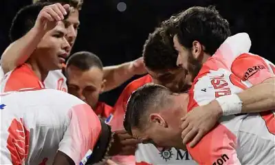 نابولي يسحق كريمونيزي ويعزز صدارته للدوري الإيطالي