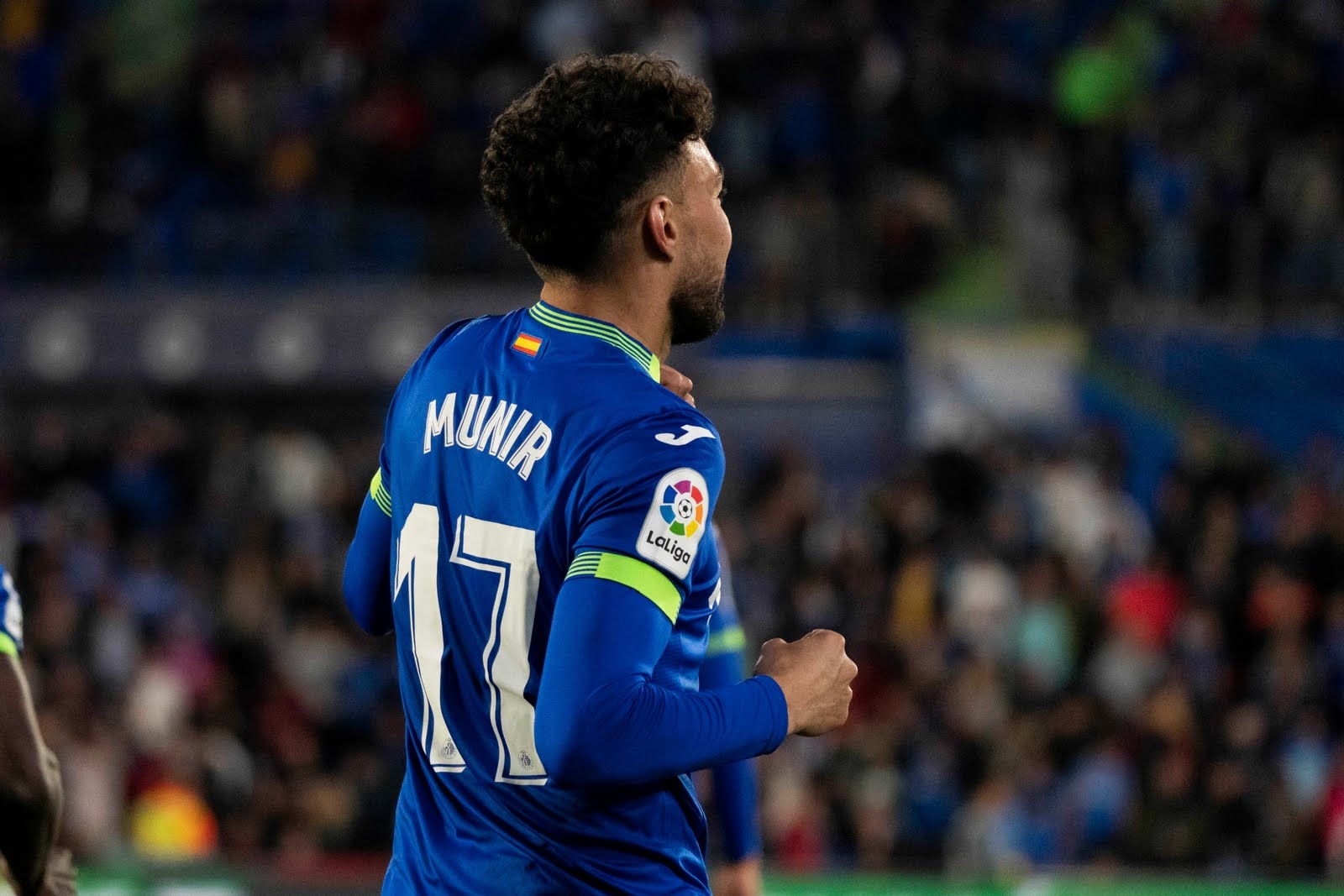 منير الحدادي يقود خيتافي يفوز على إشبيلية بونو والنصيري