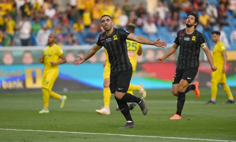 حمد الله يقود اتحاد جدة لهزم الخليج ويتصدر الدوري السعودي مؤقتا