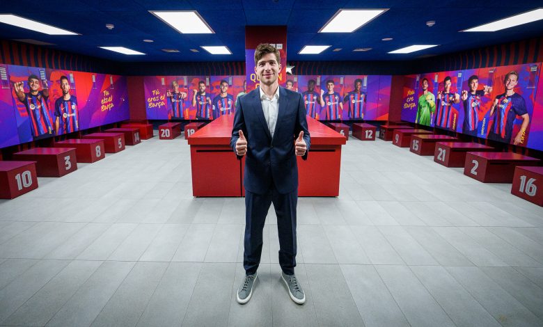 برشلونة يجدد عقد سيرجي روبرتو حتى 2024