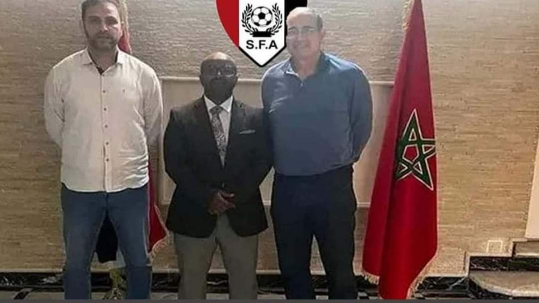بادو الزاكي يقرر نقل مباريات المنتخب السوداني من ليبيا إلى المغرب