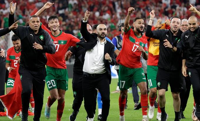 المغرب يتأهل رسميا لـ”كان” ساحل العاج بعد تعادل ليبيريا وجنوب إفريقيا