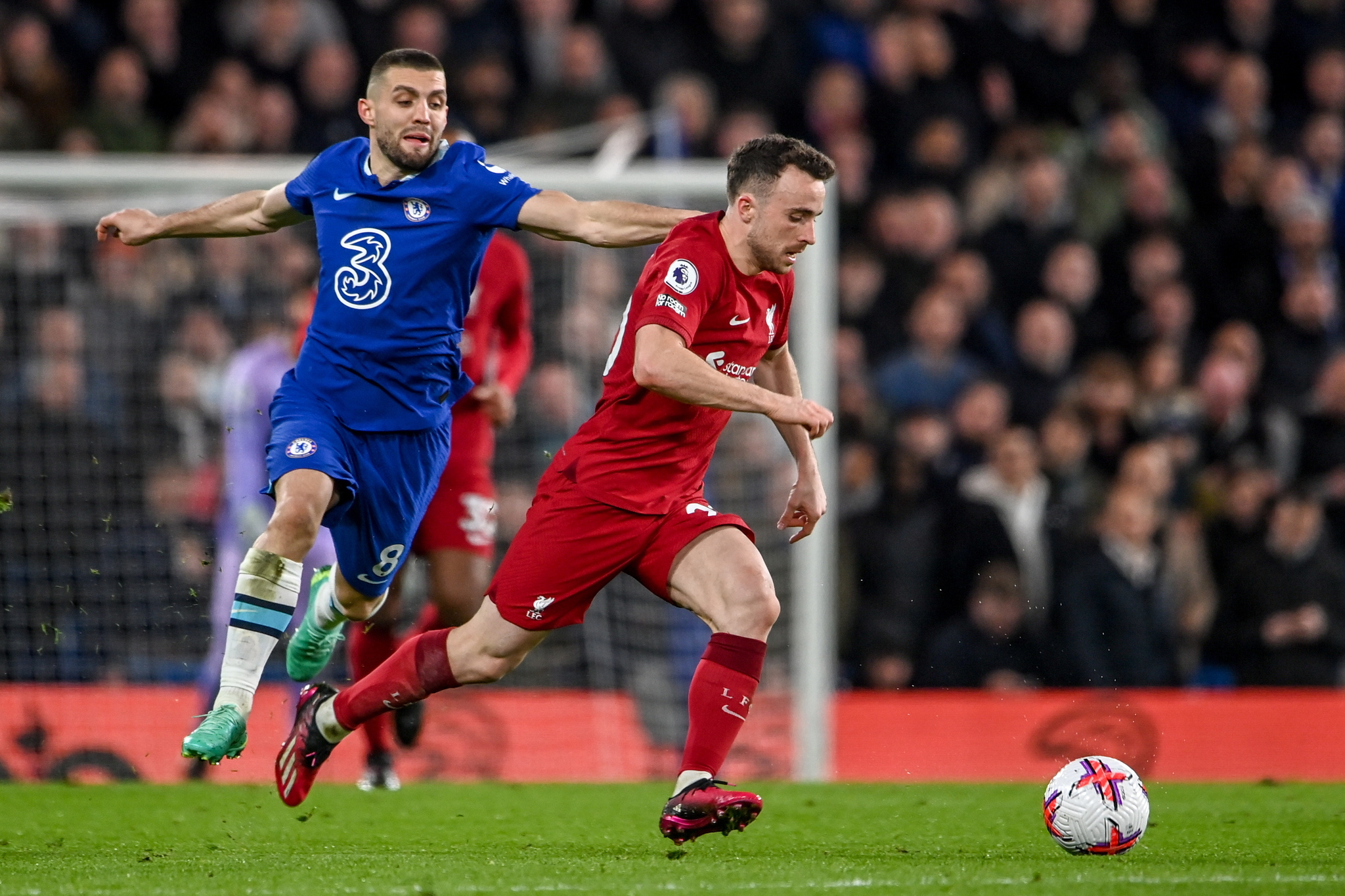 التعادل السلبي يحسم قمة ليفربول وتشيلسي