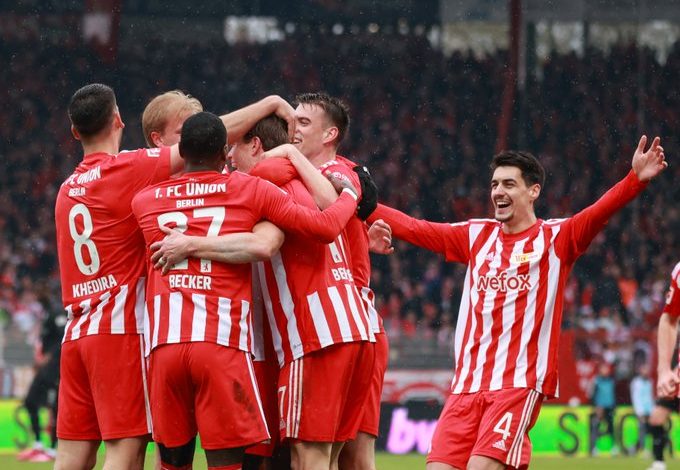 يونيون يواصل مطاردة بايرن ودورتموند في صدارة البوندسليغا