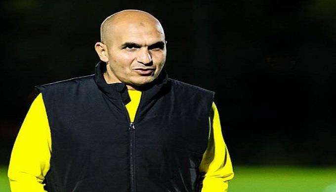 المغرب الفاسي يعين عمر حاسي مدربا جديدا