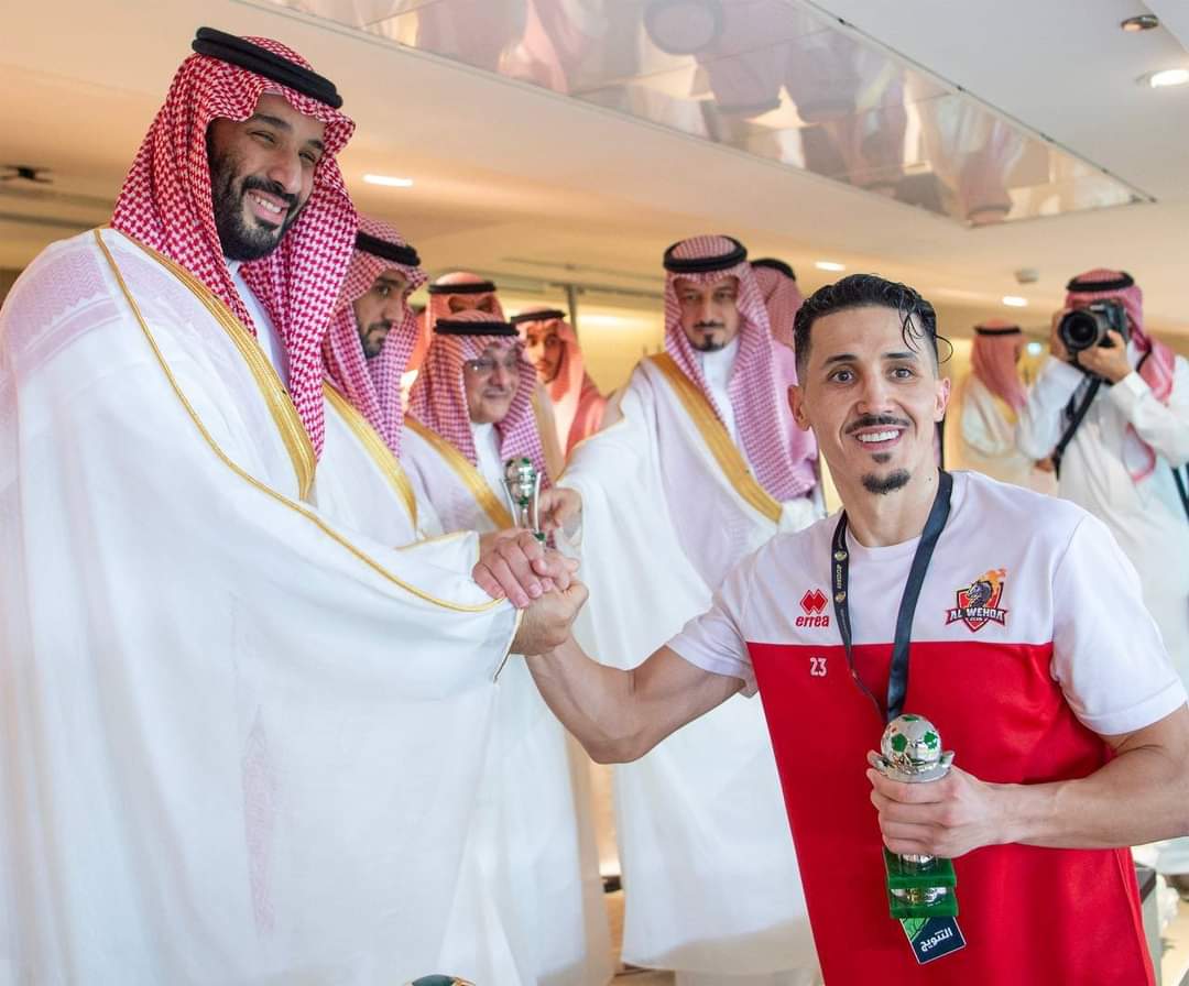 فيصل فجر ضمن التشكيلة المثالية للدوري السعودي رفقة رونالدو