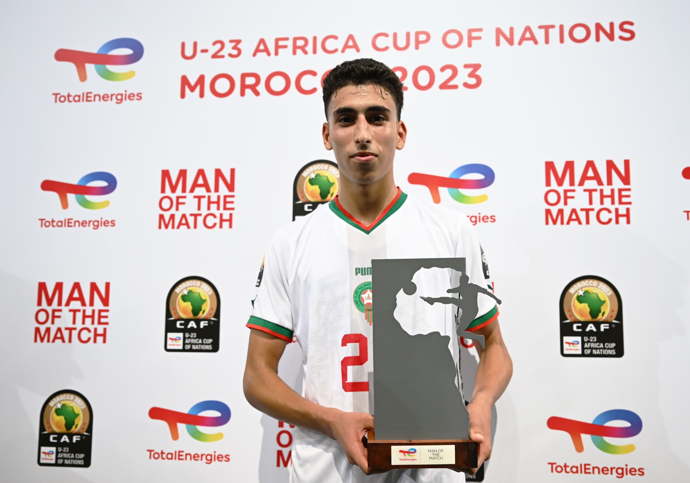 طه يونس الادريسي أفضل لاعب في مباراة المغرب والكونغو
