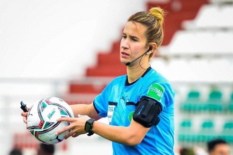 طاقم تحكيمي مغربي لقيادة مباراة امريكا وفيتنام في كأس العالم للسيدات
