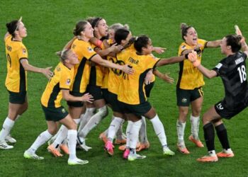 أستراليا تعبر فرنسا إلى نصف نهائي كأس العالم للسيدات