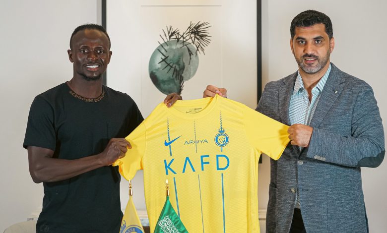 النصر السعودي يعلن تعاقده رسميا مع النجم السنغالي ساديو ماني