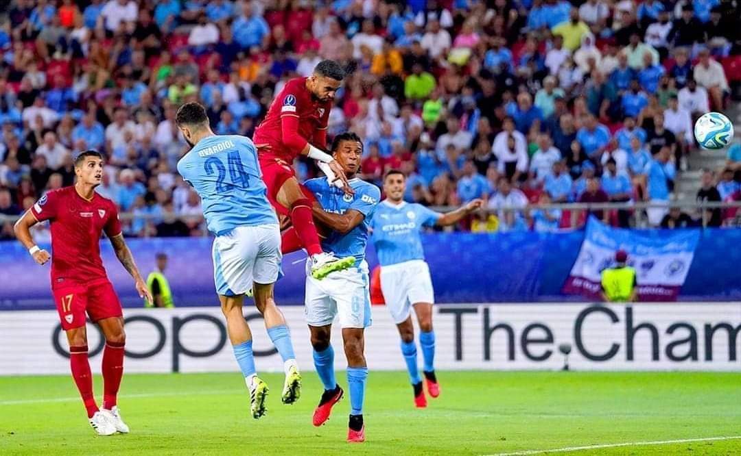 بونو والنصيري يفشلان في التتويج بلقب كأس السوبر الأوروبية