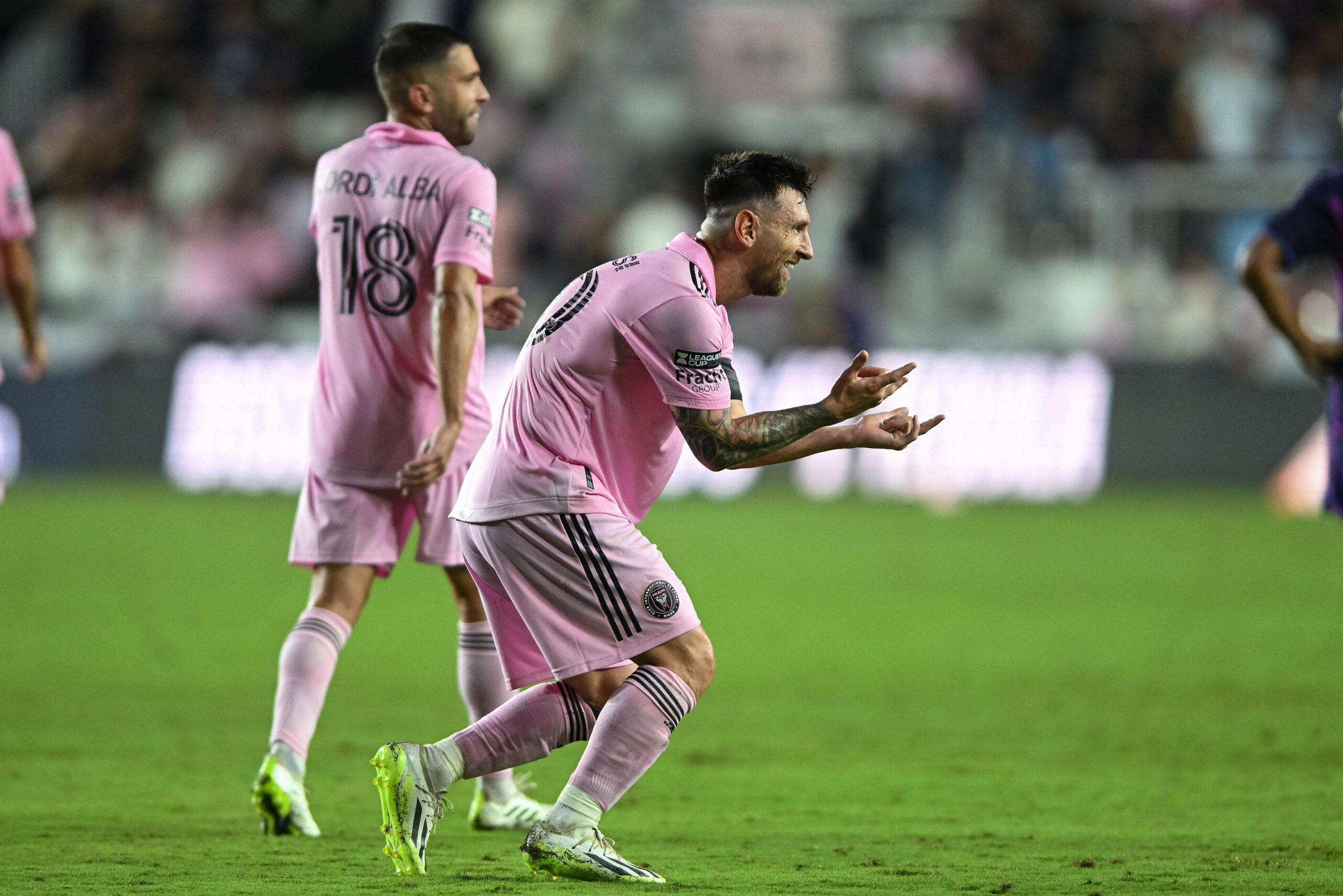 ميسي يداعب جائزة الأفضل في الدوري الأمريكي