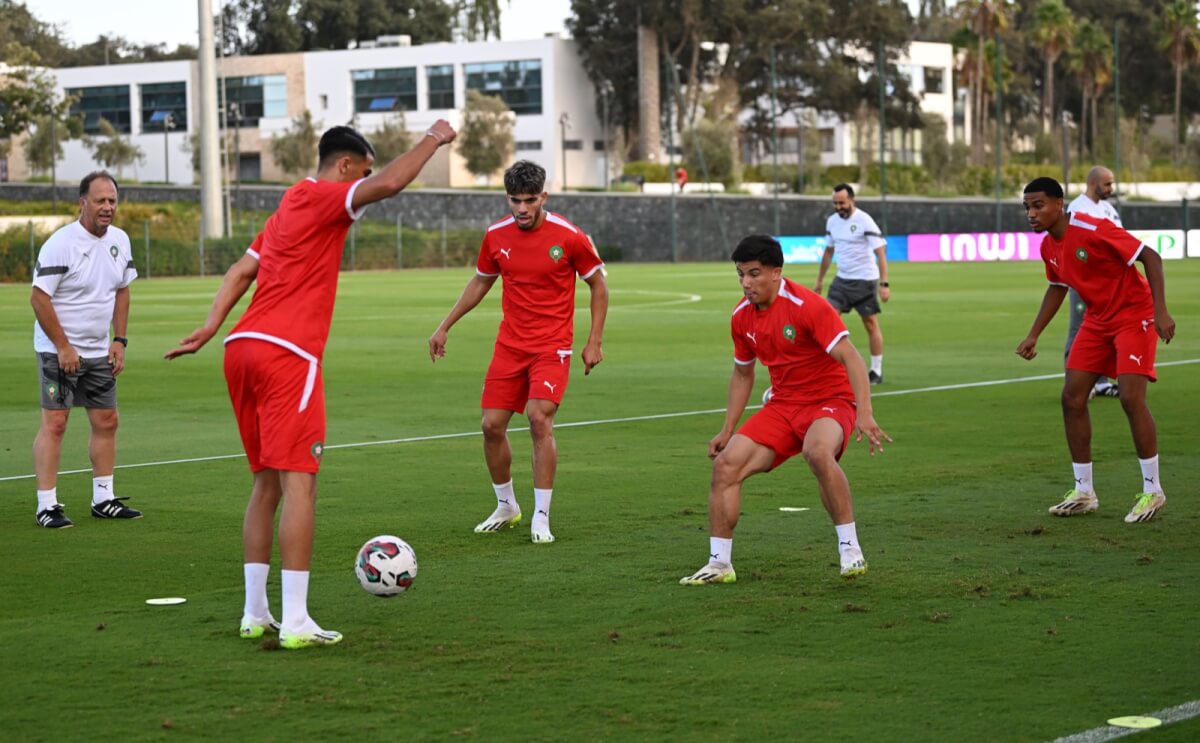 المنتخب الوطني يجري ثاني حصة تدريبية
