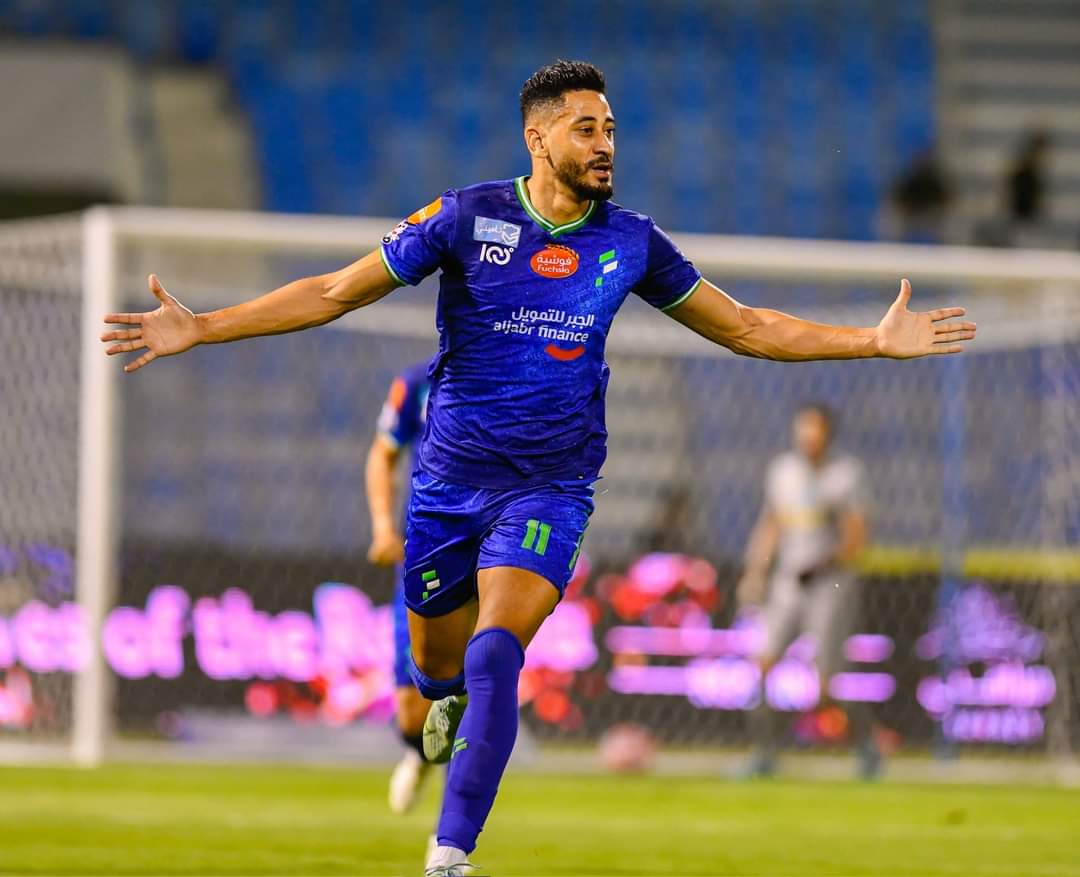 مراد باتنا يسجل هدفين ويحتل وصافة هدافي الدوري السعودي