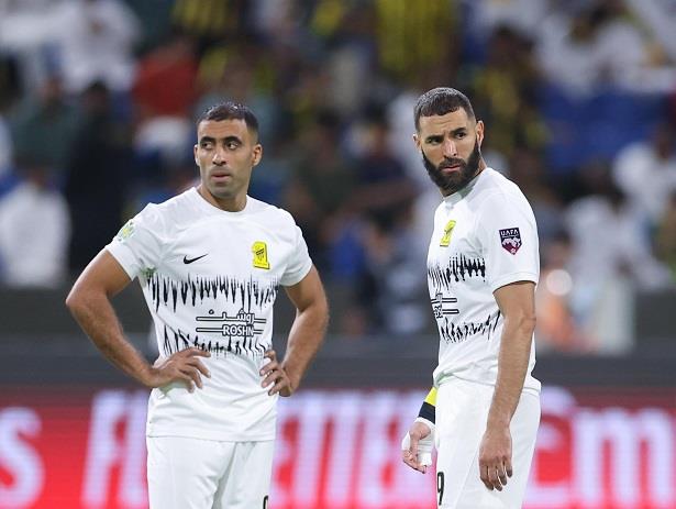 الاتحاد السعودي يكشف أسباب غياب حمد الله وبنزيمة