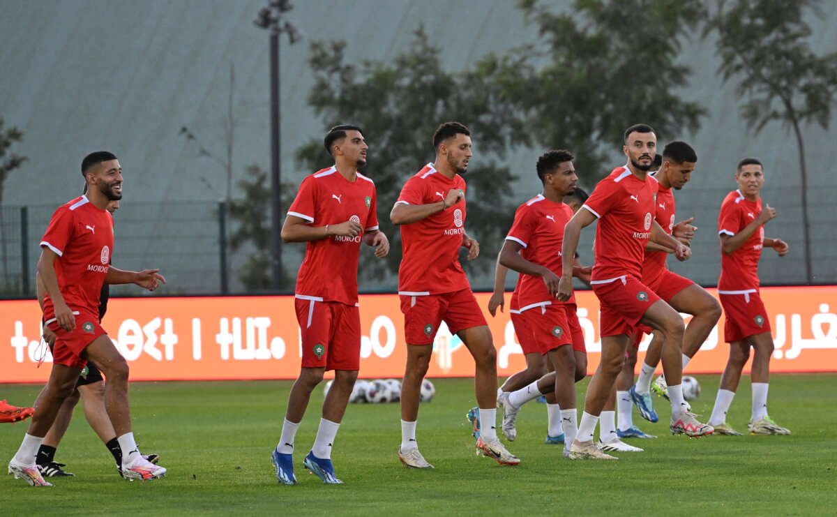 المنتخب المغربي الأول يواصل استعداداته لمباراتي كوت ديفوار وليبيريا