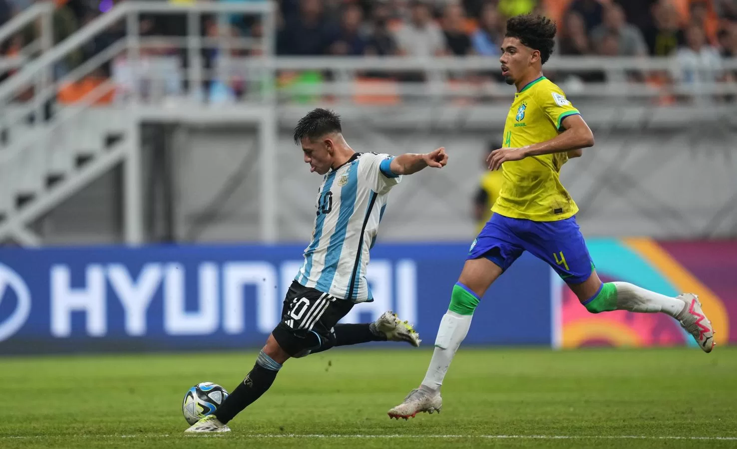 كلاوديو إتشيفري يقود الأرجنتين لسحق غريمتها البرازيل وتأهل إلى نصف نهائي كأس العالم لأقل من17 سنة