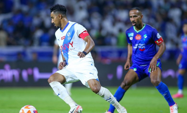 الهلال يفوز على الفتح ويعزز صدارته للدوري السعودي
