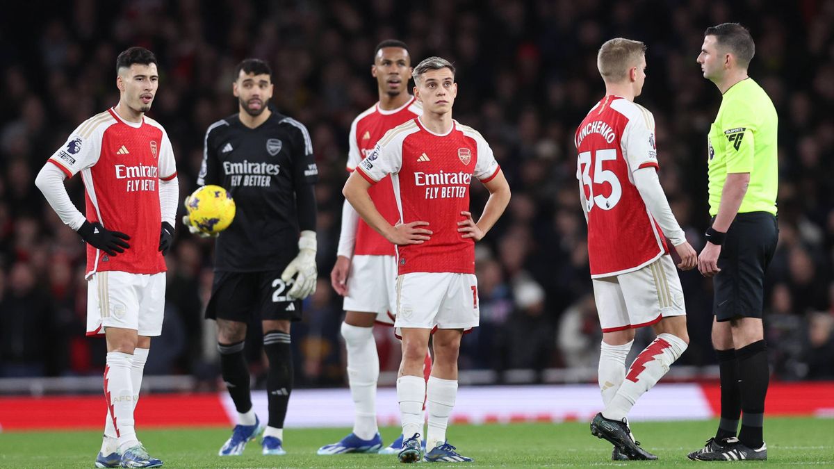 سقوط أرسنال بالميدانه يمنح ليفربول لقب بطل الشتاء الشرفي للدوري الإنجليزي