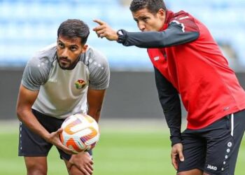 الانتقادات تنهال على الحسين عموتة بعد الهزيمة امام منتخب لبنان ..